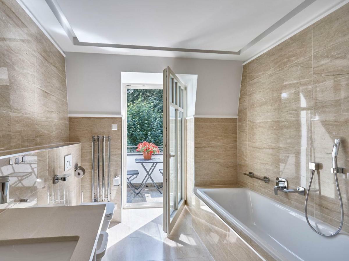 Apartment Villa Dionysus Карловы Вары Экстерьер фото