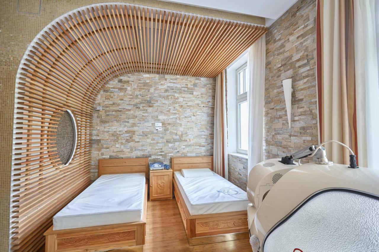 Apartment Villa Dionysus Карловы Вары Экстерьер фото